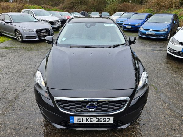 Volvo V40 2015 Cross Country... low mileage 379616633