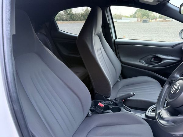 Toyota Yaris 2020 379623343