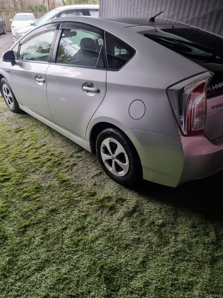 2014 Toyota Prius Automatic 379637625