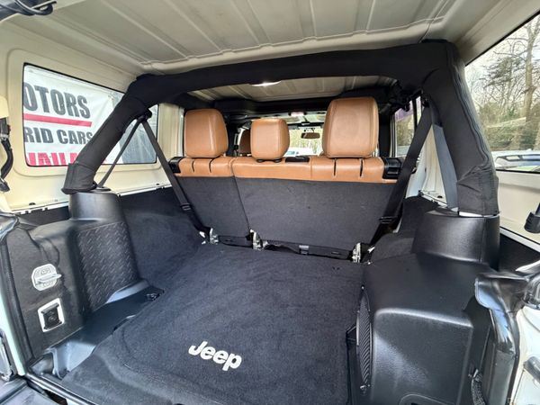 Jeep Wrangler 2014 379747723