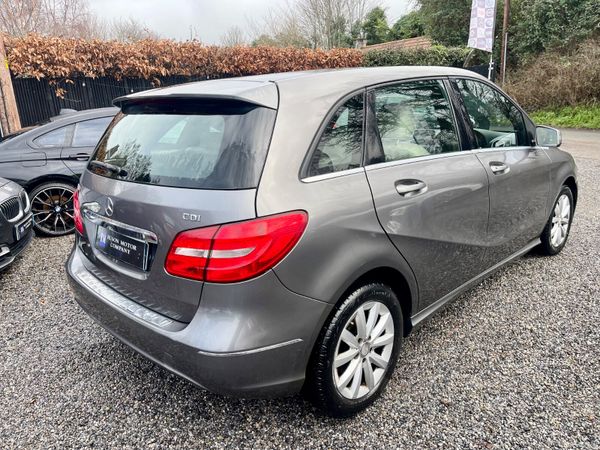 142 Mercedes-Benz B180 CDI Automatic – Reverse Cam 379754669