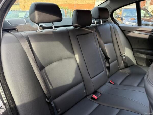 132 BMW 520D  AUTOMATIC – Facelift Model - 379757443