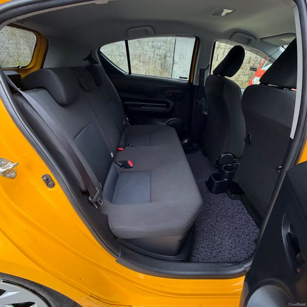 Toyota Aqua 2018 Hybrid 379759775