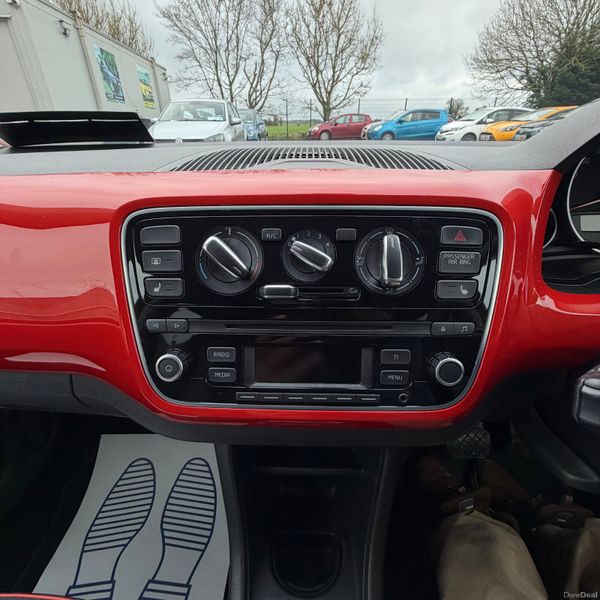 Volkswagen up! 2014 LOW Mileage 379760091