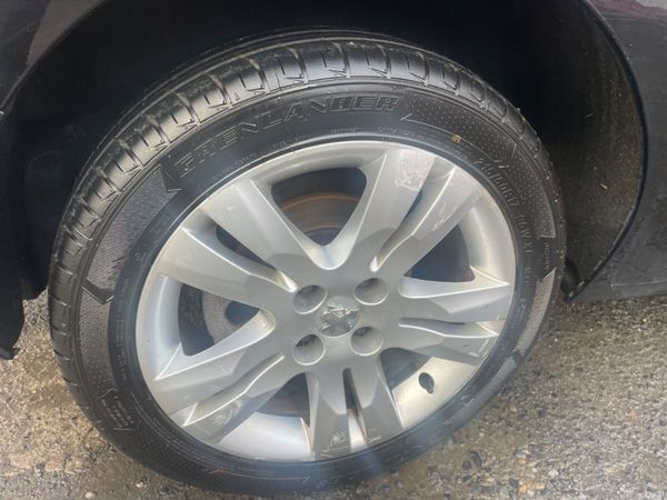 Peugeot 5008 2013 automatic new nct €3950 379773679