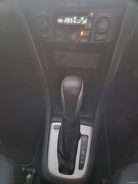 2014 Suzuki Swift Automaic 379727677