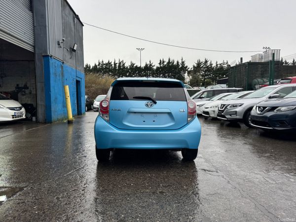 2014 Toyota Aqua Hybrid Automatic 379735645