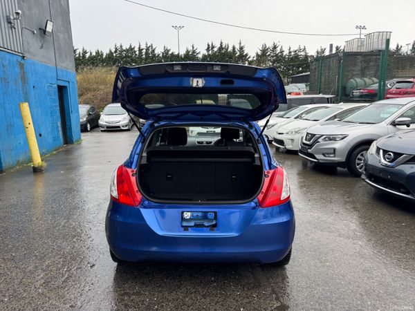 2015 Suzuki Swift Automatic 379739113