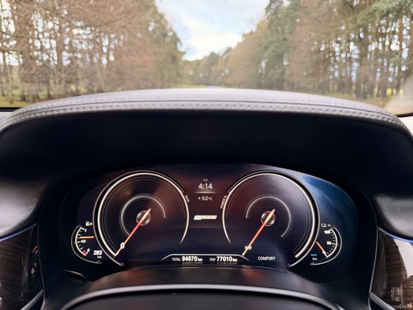 BMW 7-Series 2019 740e Exclusive 379855251