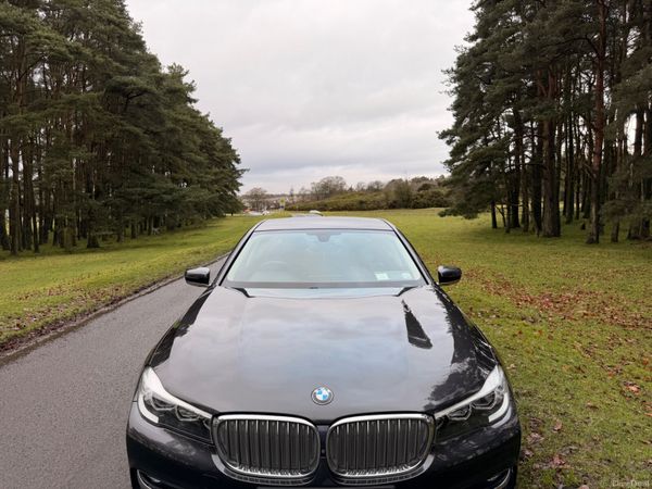 BMW 7-Series 2019 740e Exclusive 379855291