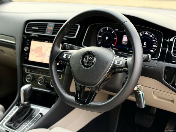 2018 Volkswagen Golf 1.6TDI Auto HIGHLINE 379855899