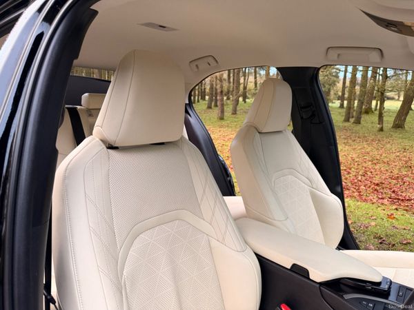 Lexus UX 2021 Luxury 379856929