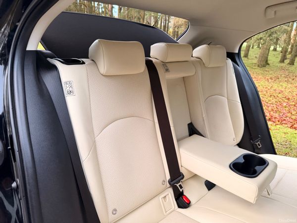 Lexus UX 2021 Luxury 379856931