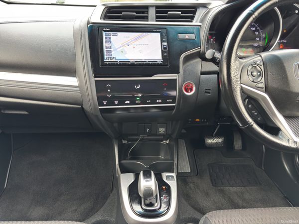 2018 HONDA FIT HYBRID (S64) 379896021