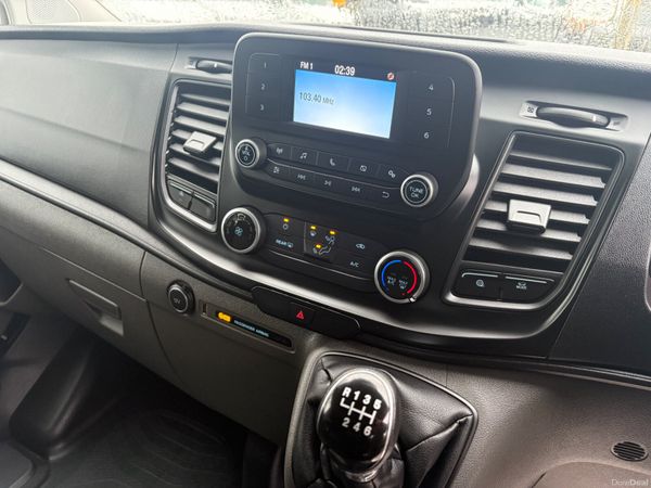 Ford Transit Custom 9 seater 379897171