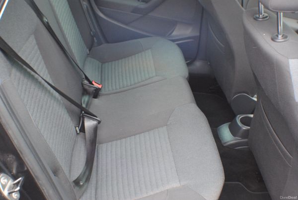 VOLKSWAGEN POLO  2014 1.2 PETROL 379811753