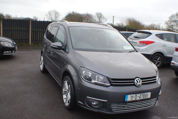 VOLKSWAGEN TOURAN 2011 7 SEATER 379813171