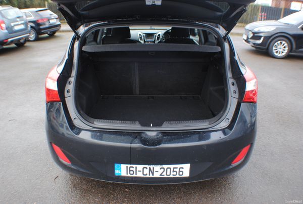 Hyundai i30 1.6 DIESEL DELUXE 5DR 2016 379814299