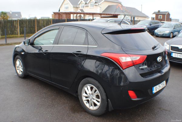 Hyundai i30 1.6 DIESEL DELUXE 5DR 2016 379814301
