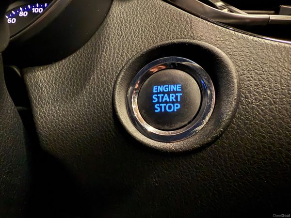 181 Toyota C-HR 1.2 Luna Sport *V Low Klms * 379824021