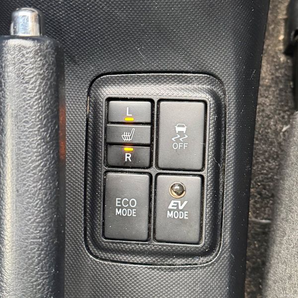 Toyota Aqua 2015 GG'S EDITION 379829707