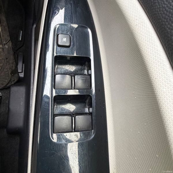 Mitsubishi Mirage 2016 379832035