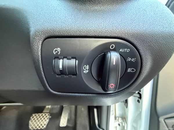 Audi A1 2016 379947321