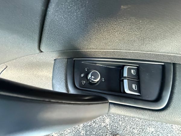 Audi A1 2016 379947323