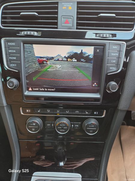 Volkswagen Golf 2015 379972289