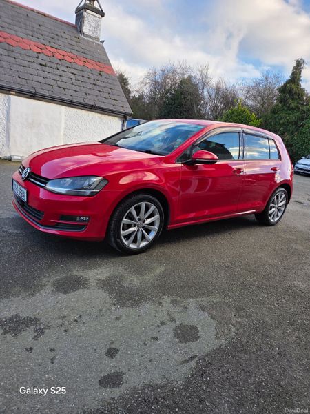 Volkswagen Golf 2017 1.2tsi comfort line 379972983