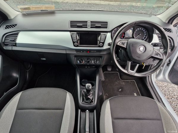 Skoda Fabia 2017 379987033