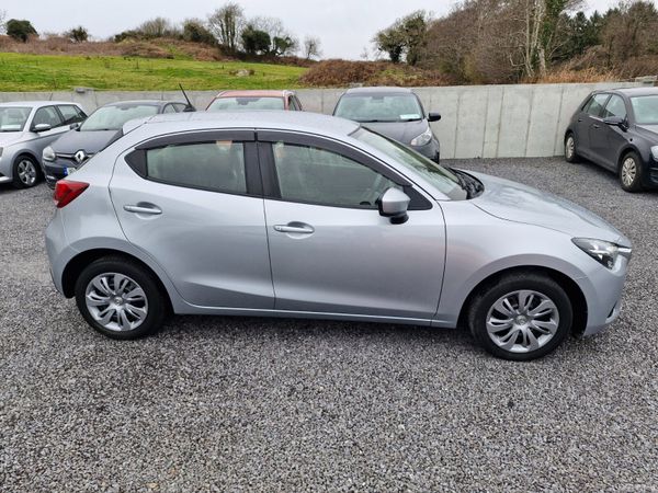 Mazda Demio Automatic 2017 379988145