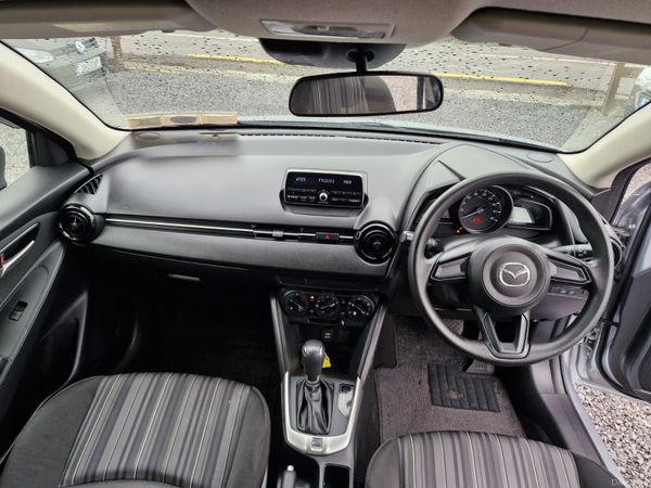 Mazda Demio Automatic 2017 379988153