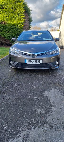 Toyota Corolla 2017. Petrol. Luna Model 379914123