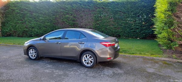 Toyota Corolla 2017. Petrol. Luna Model 379914125