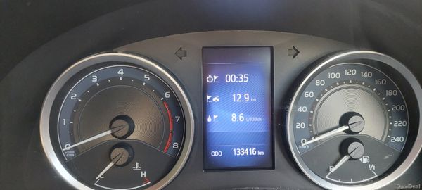 Toyota Corolla 2017. Petrol. Luna Model 379914209