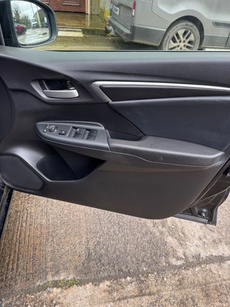 HONDA FIT 1.5L Hybrid Auto 2015 62000KM High Spec 380049547