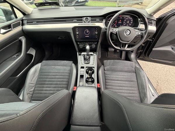 181 Volkswagen Passat 2.0TDI HIGHLINE DSG 380052327