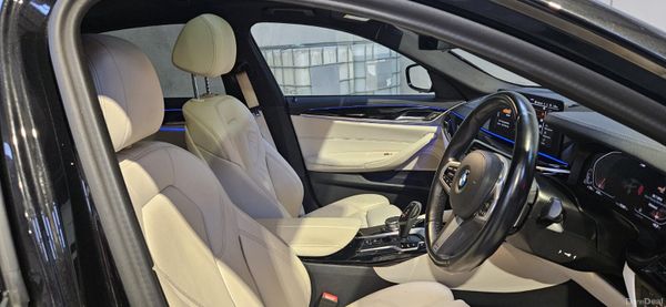 BMW 5-Series 2023 380052489