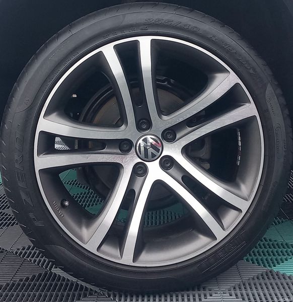 2016 VW Tiguan 1.4 TSI DSG – R Line  | 380023445