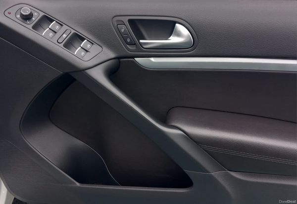 2016 VW Tiguan 1.4 TSI DSG – R Line  | 380023449