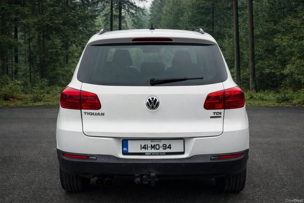 141 VOLKSWAGEN TIGUAN 2.0 TDI 150 —LOW KMS —- 380033005