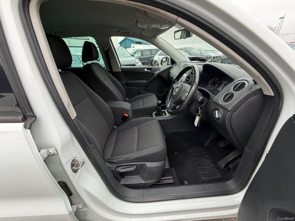 141 VOLKSWAGEN TIGUAN 2.0 TDI 150 —LOW KMS —- 380033015