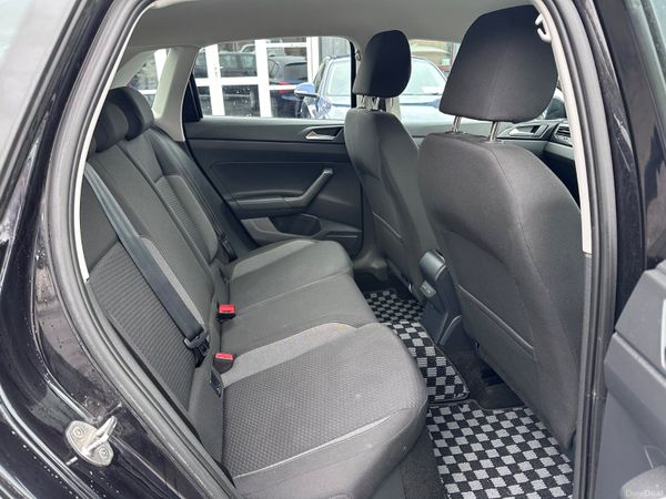 231 Volkswagen Polo 1.0 380034065