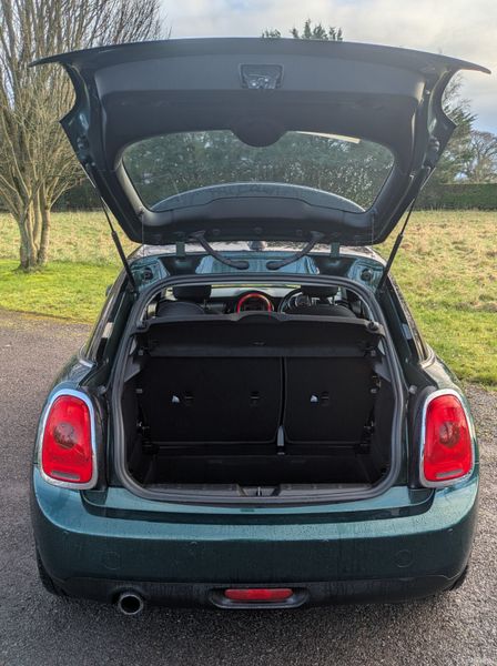 MINI COOPER BI-TONE GREEN WITH BLACK ROOF 380141893