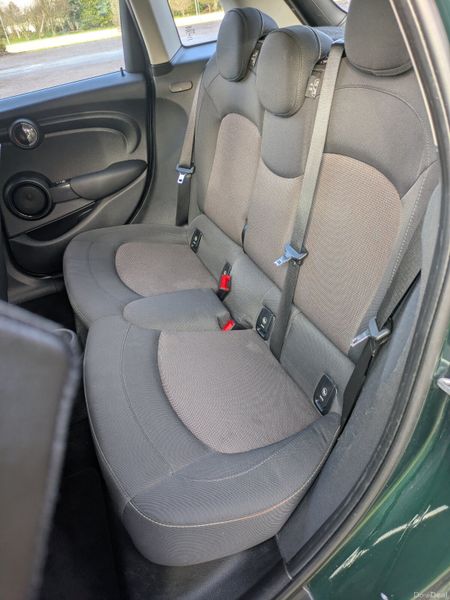 MINI COOPER BI-TONE GREEN WITH BLACK ROOF 380141987