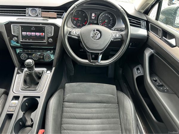 Volkswagen Passat HIGHLINE 1.6 TDI MANUAL 6SPEED F 380169063