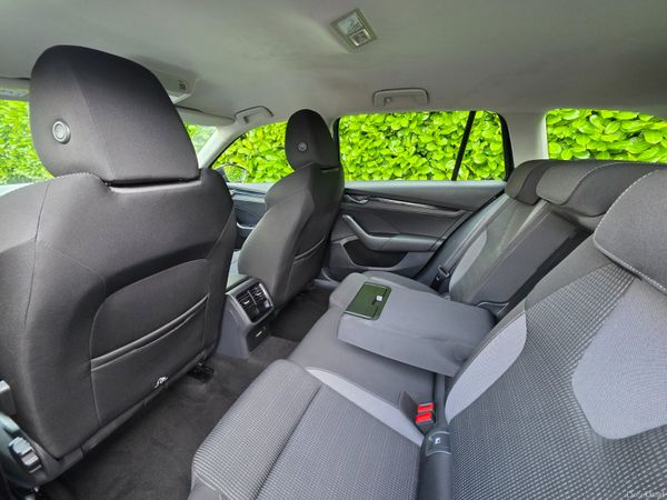 2022 Skoda Octavia Ambiente 2.0 TDI Estate 380180211