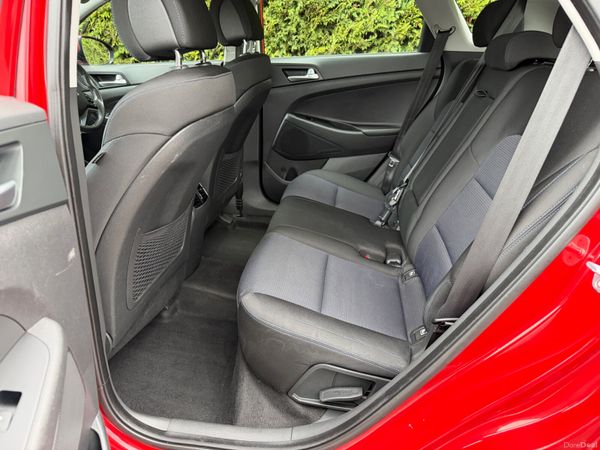 Tucson 2015 COMFORT 1.7 CRDi NEW NCT 02-27 380182373