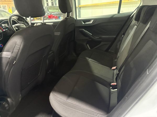 2019 Ford Focus Zetec 1.5 TDCi 120 Bhp 380276925